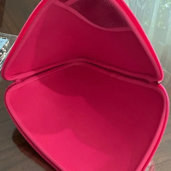 Lilly Pulitzer Neoprene Tech Sleeve in Scarlet Begonia - Picture 2 of 4